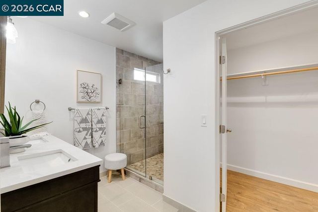 2472 Monterey Ave, Martinez, CA 94553