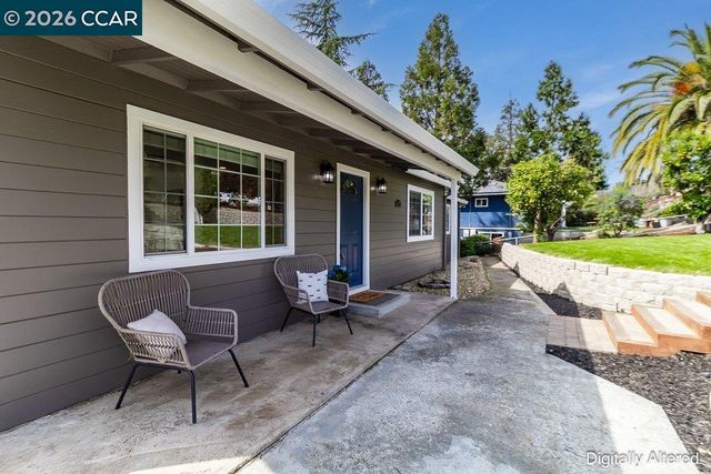 2472 Monterey Ave, Martinez, CA 94553