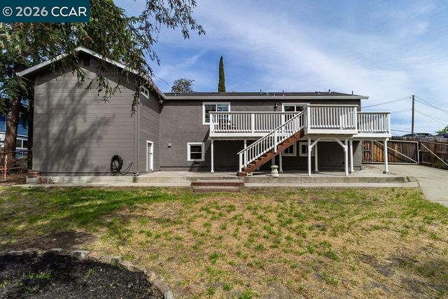 2472 Monterey Ave, Martinez, CA 94553