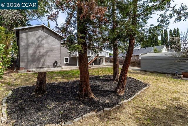 2472 Monterey Ave, Martinez, CA 94553