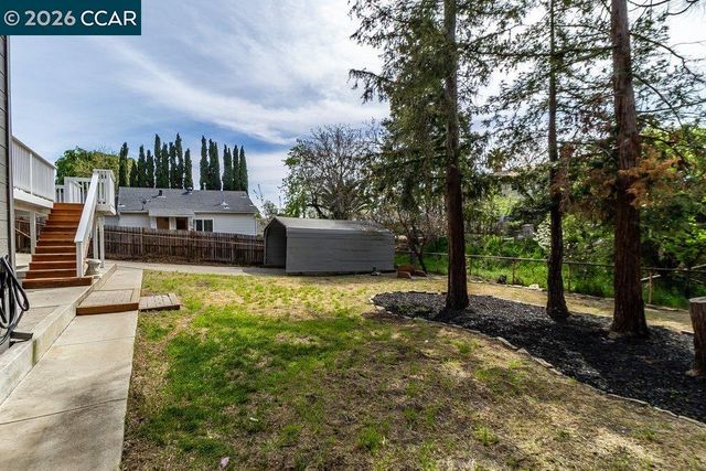 2472 Monterey Ave, Martinez, CA 94553