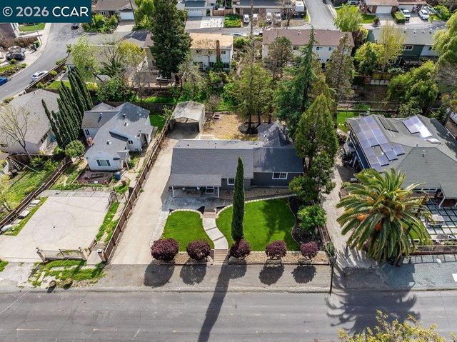 2472 Monterey Ave, Martinez, CA 94553