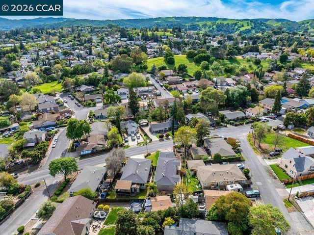 2472 Monterey Ave, Martinez, CA 94553