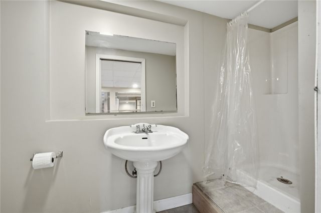 95 Uxbridge Street, Cranston, RI 02920