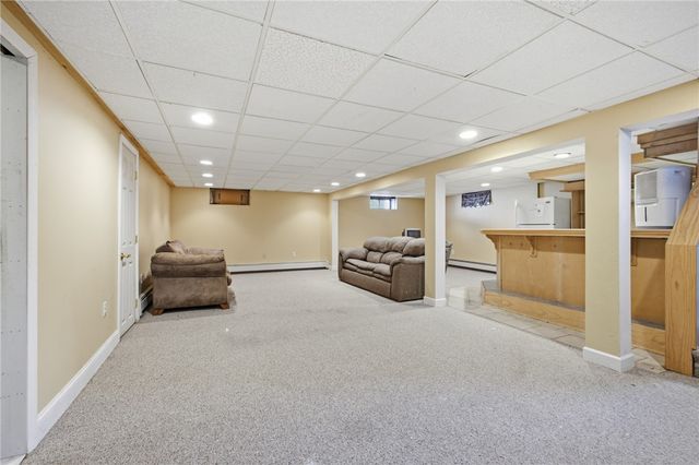 95 Uxbridge Street, Cranston, RI 02920