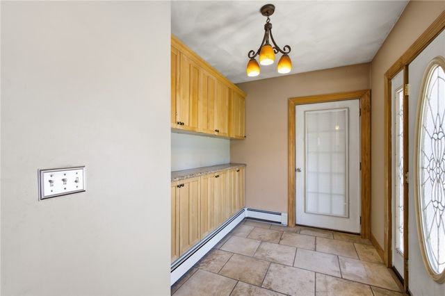 95 Uxbridge Street, Cranston, RI 02920