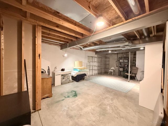 220 Gatehouse Court, Monroe, OH 45050