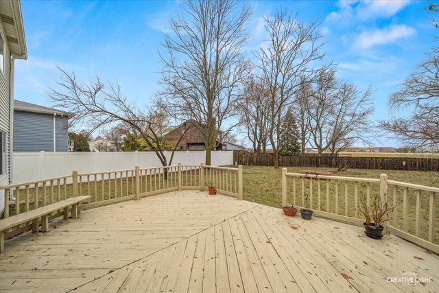 162 N Canyon Drive, Bolingbrook, IL 60490