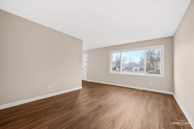 162 N Canyon Drive, Bolingbrook, IL 60490