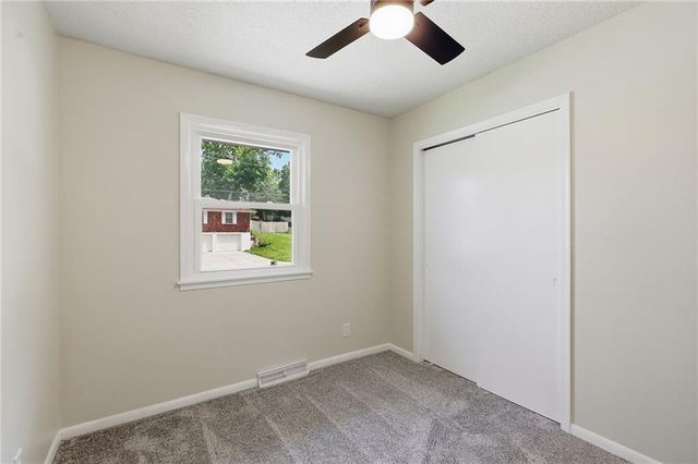 7745 Yecker Avenue, Kansas City, KS 66109