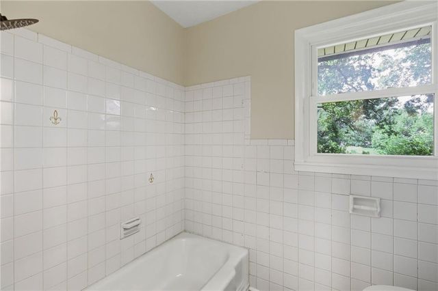 7745 Yecker Avenue, Kansas City, KS 66109