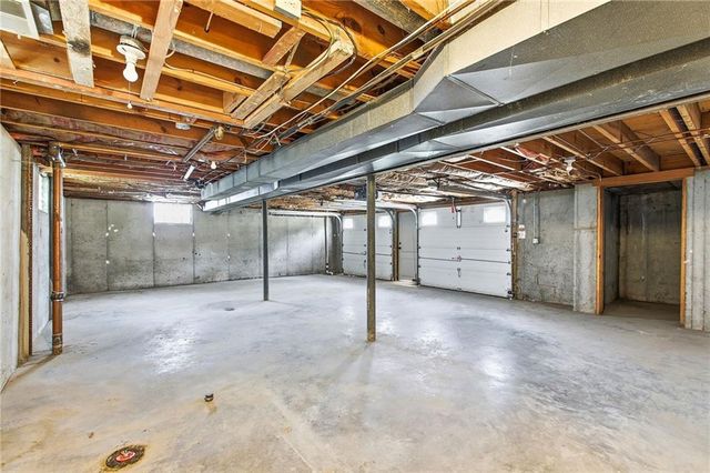 7745 Yecker Avenue, Kansas City, KS 66109