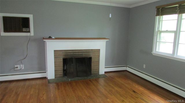 19 FENMORE FL 1, Wappingers Falls, NY 12590