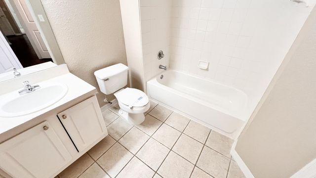 15155 Michelangelo Boulevard 304, Delray Beach, FL 33446