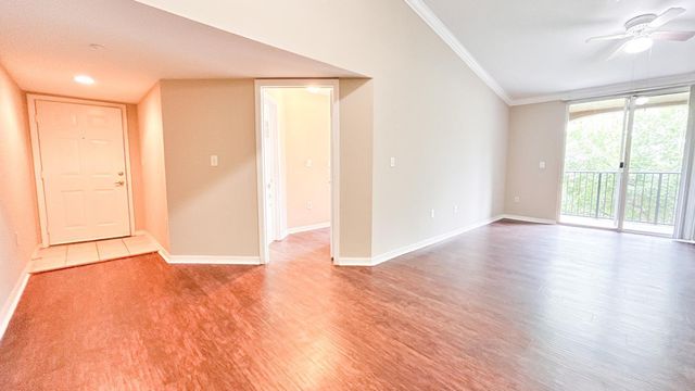 15155 Michelangelo Boulevard 304, Delray Beach, FL 33446