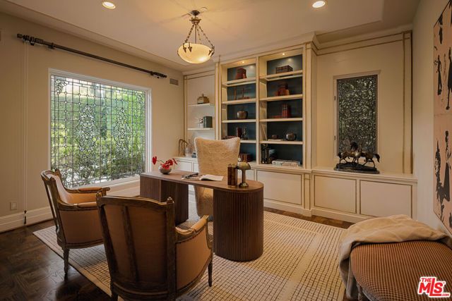 1008 Lexington Road, Beverly Hills, CA 90210