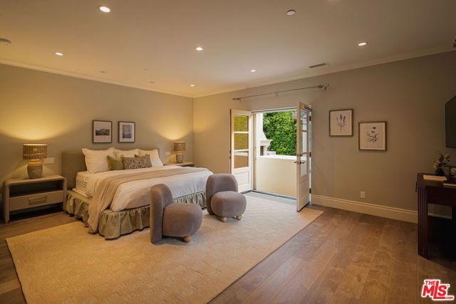 1008 Lexington Road, Beverly Hills, CA 90210