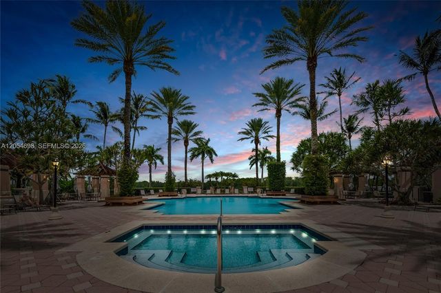 13633 Deering Bay Drive PH285, Coral Gables, FL 33158