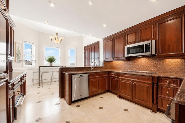 13633 Deering Bay Drive PH285, Coral Gables, FL 33158