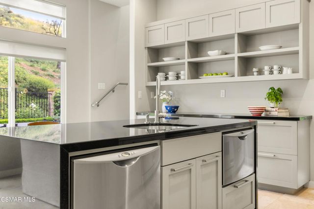 3050 Eagles Claw Avenue, Thousand Oaks, CA 91362