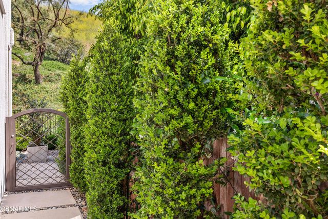 3050 Eagles Claw Avenue, Thousand Oaks, CA 91362