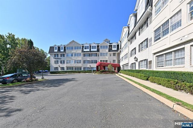 131 Clinton Place 214, Hackensack, NJ 07601