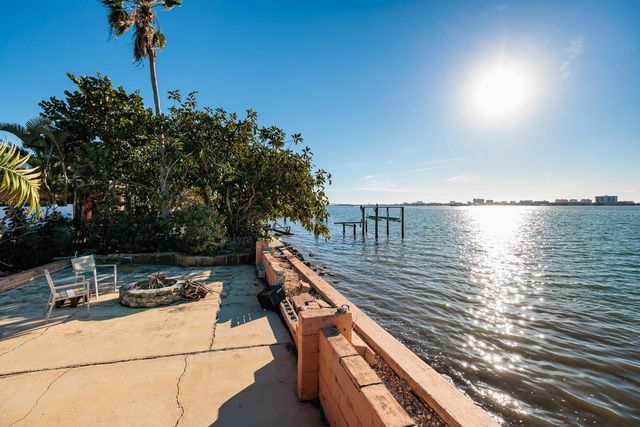 1844 VENETIAN POINT DRIVE, Clearwater, FL 33755