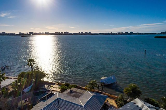 1844 VENETIAN POINT DRIVE, Clearwater, FL 33755