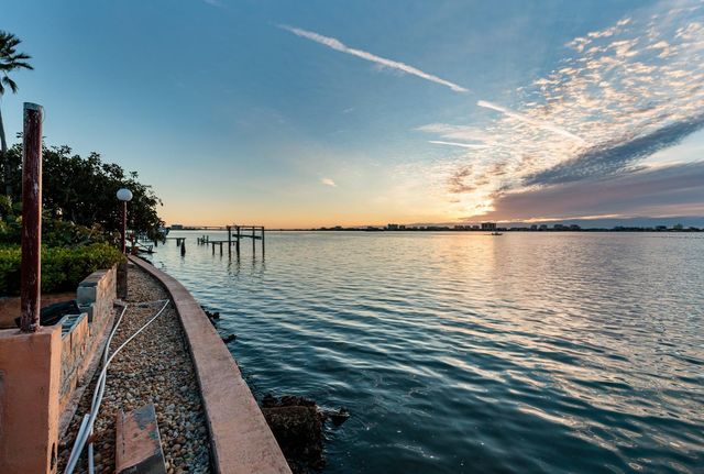 1844 VENETIAN POINT DRIVE, Clearwater, FL 33755