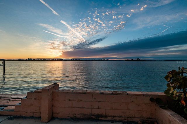 1844 VENETIAN POINT DRIVE, Clearwater, FL 33755