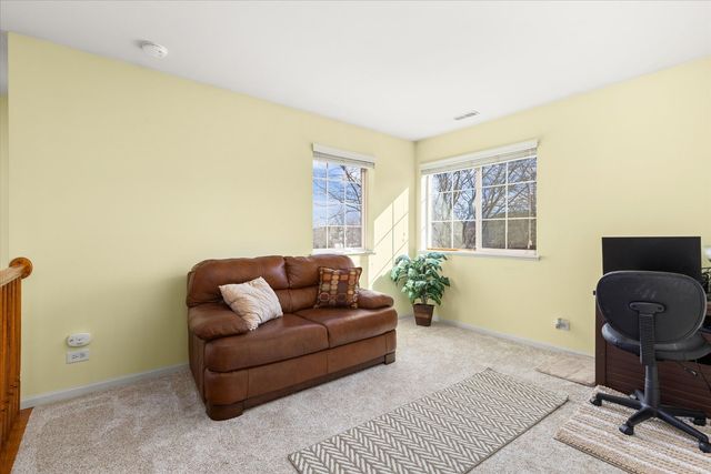 10003 Cummings Street, Huntley, IL 60142