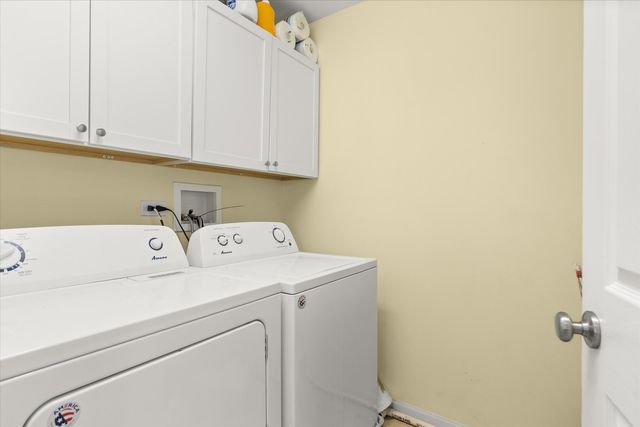 10003 Cummings Street, Huntley, IL 60142