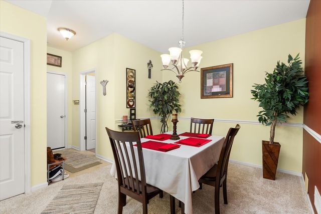 10003 Cummings Street, Huntley, IL 60142