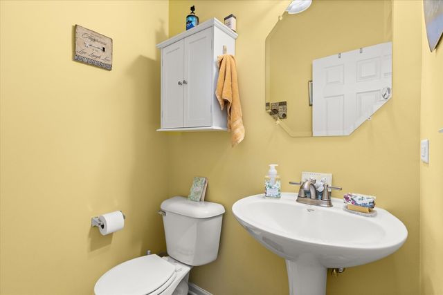 10003 Cummings Street, Huntley, IL 60142