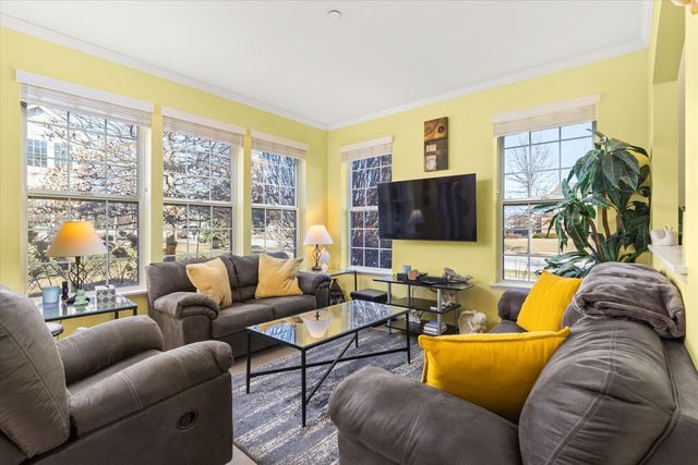 10003 Cummings Street, Huntley, IL 60142