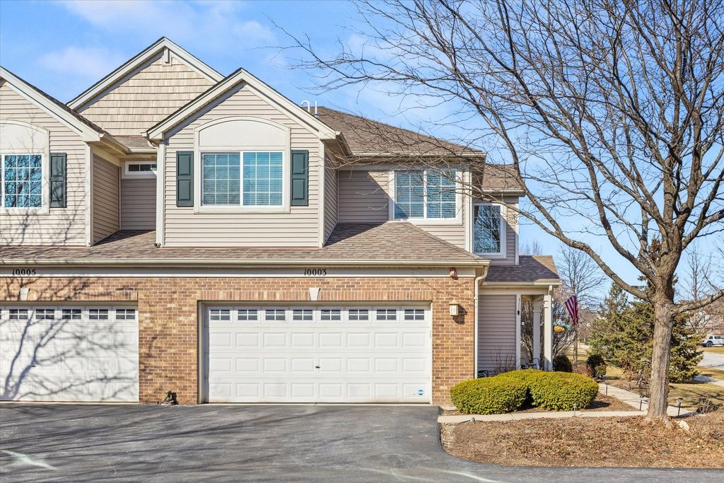 10003 Cummings Street, Huntley, IL 60142