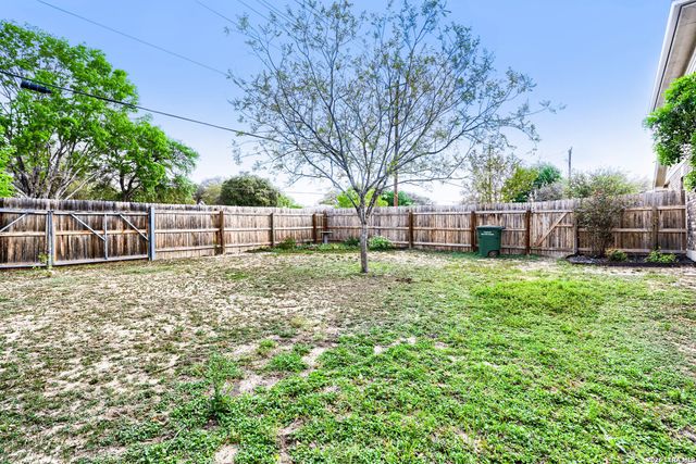 9903 Buescher, San Antonio, TX 78223