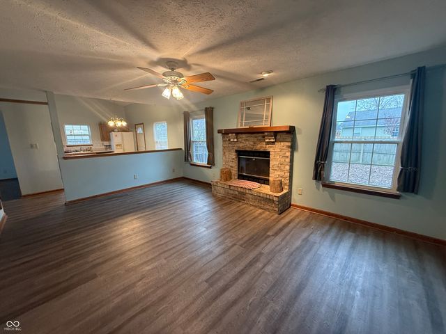 1007 Candlestick Drive, Lebanon, IN 46052