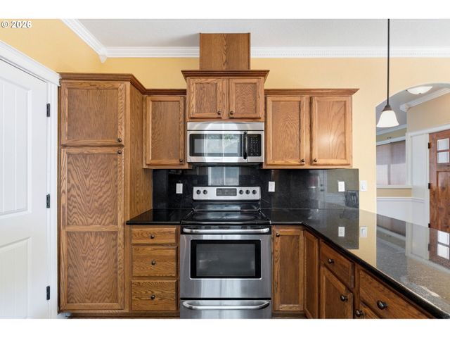 17065 Se BROOKLYN St, Portland, OR 97236