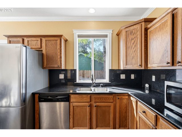 17065 Se BROOKLYN St, Portland, OR 97236