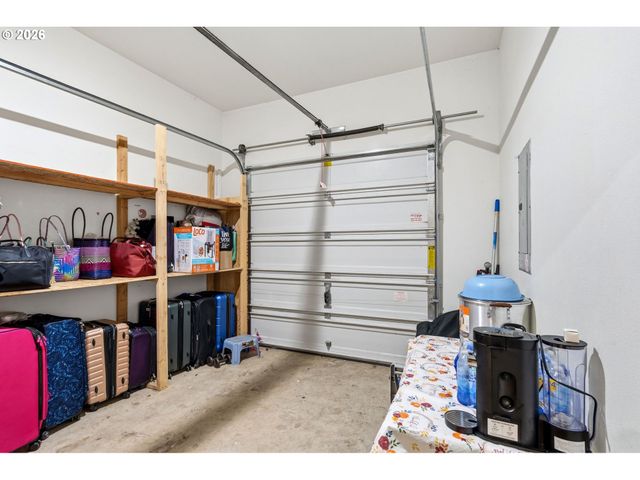 17065 Se BROOKLYN St, Portland, OR 97236