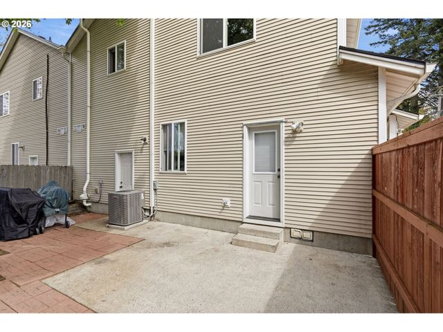 17065 Se BROOKLYN St, Portland, OR 97236