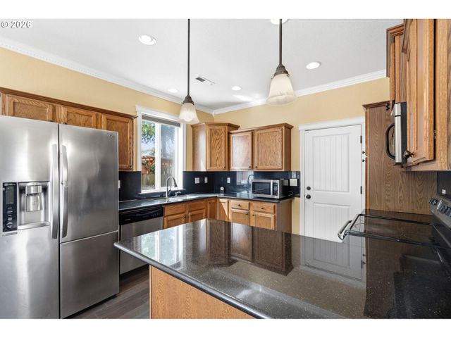 17065 Se BROOKLYN St, Portland, OR 97236