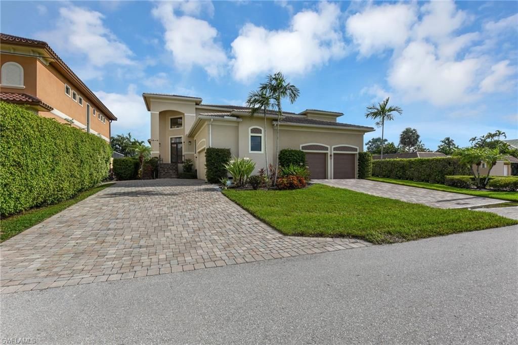 4844 Esplanade ST, Bonita Springs, FL 34134