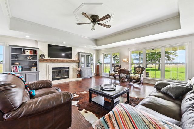 23535 E 720 Road, Wagoner, OK 74467