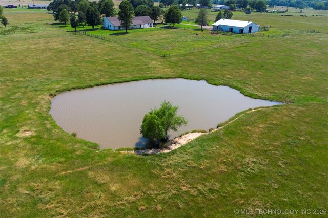 23535 E 720 Road, Wagoner, OK 74467