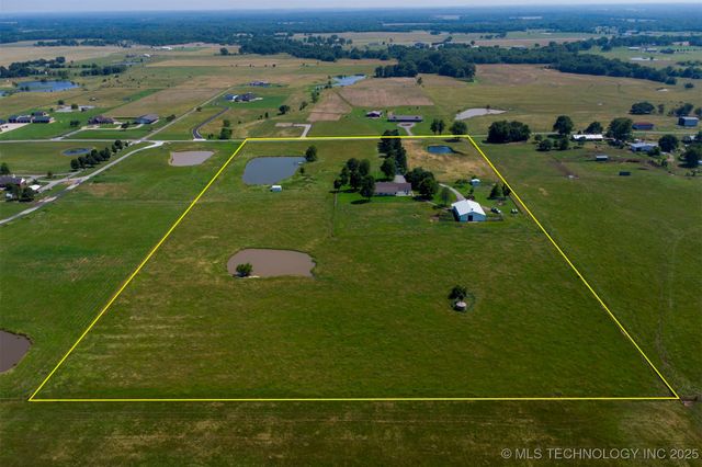 23535 E 720 Road, Wagoner, OK 74467