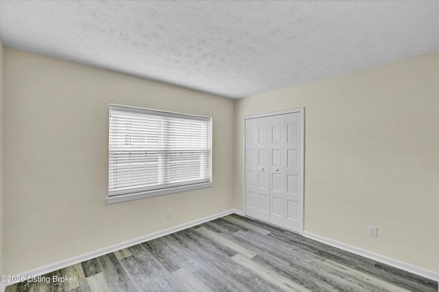 337 El Conquistador Pl, Louisville, KY 40220