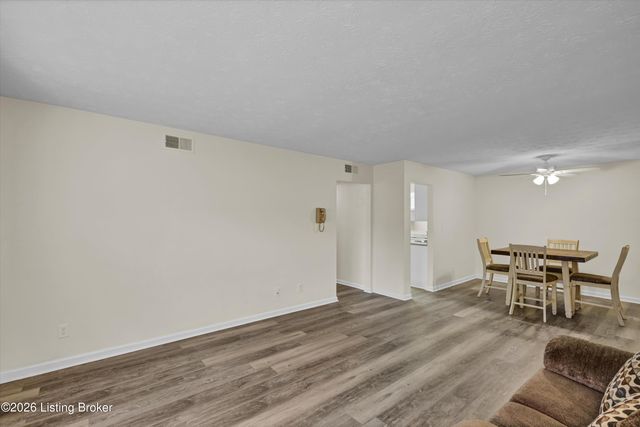 337 El Conquistador Pl, Louisville, KY 40220