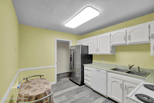 337 El Conquistador Pl, Louisville, KY 40220